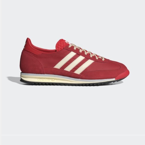 adidas Shoes - NWT Adidas Women's SL 72 Better Scarlet / Cream White / Halo Blue  SZ 6.5